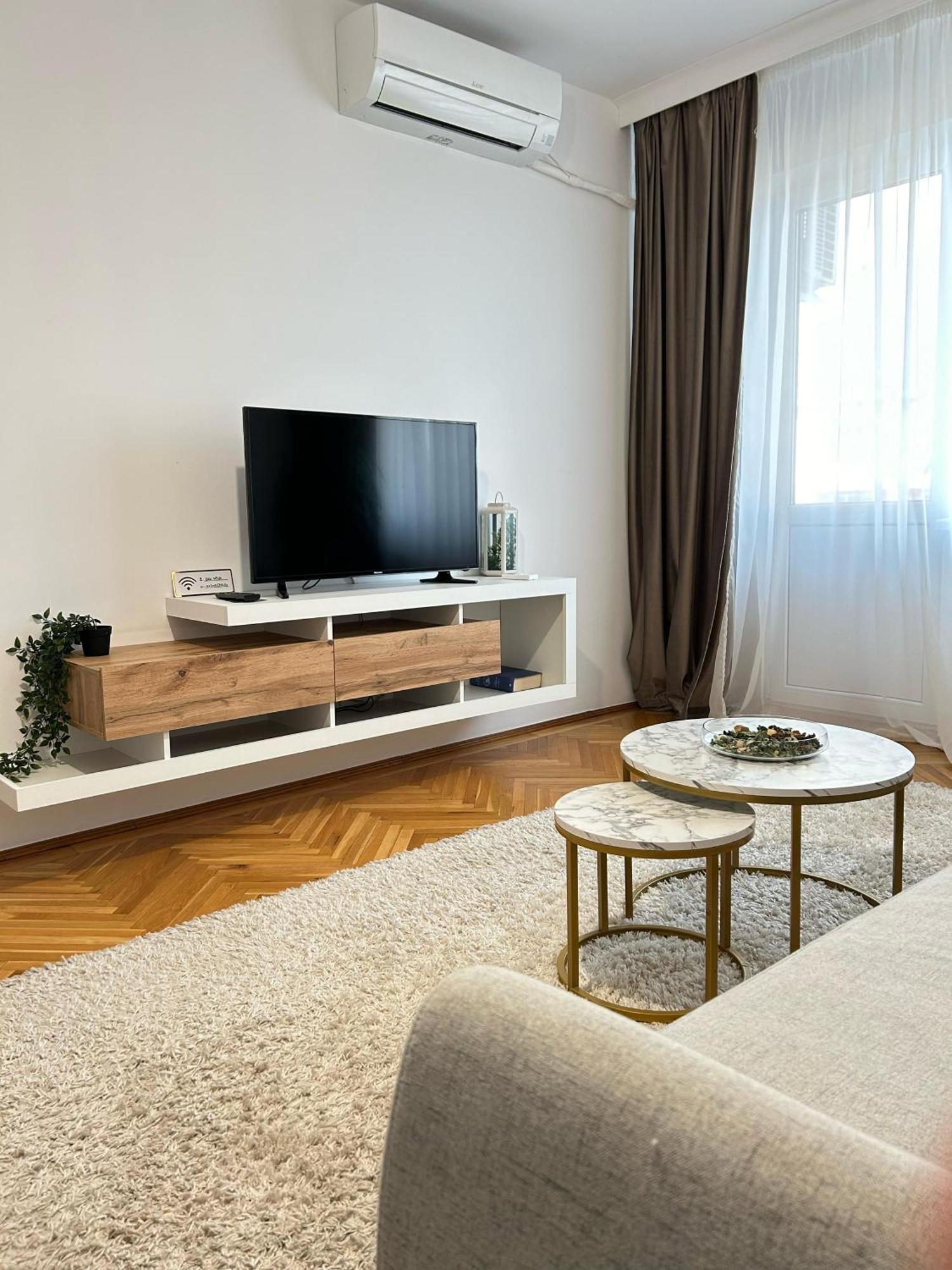 Parliament Central Apartment بوخارست المظهر الخارجي الصورة
